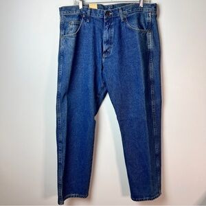 Wrangler Rugged Wear Relaxed Fit Jeans Men’s 36 x 30 NWT